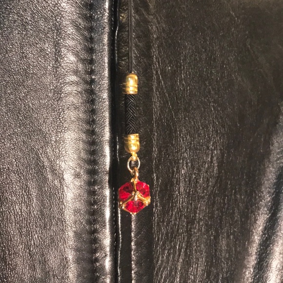 Beautiful Handmade Lambskin Leather Jacket - Picture 2 of 4